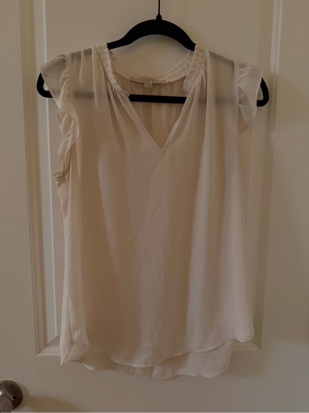 LOFT Cream V-Neck Flutter Sleeve Blouse
